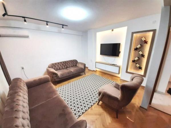 Glavna slika -Lux renoviran trosoban stan na odličnoj lokaciji kod Narodnog pozorišta