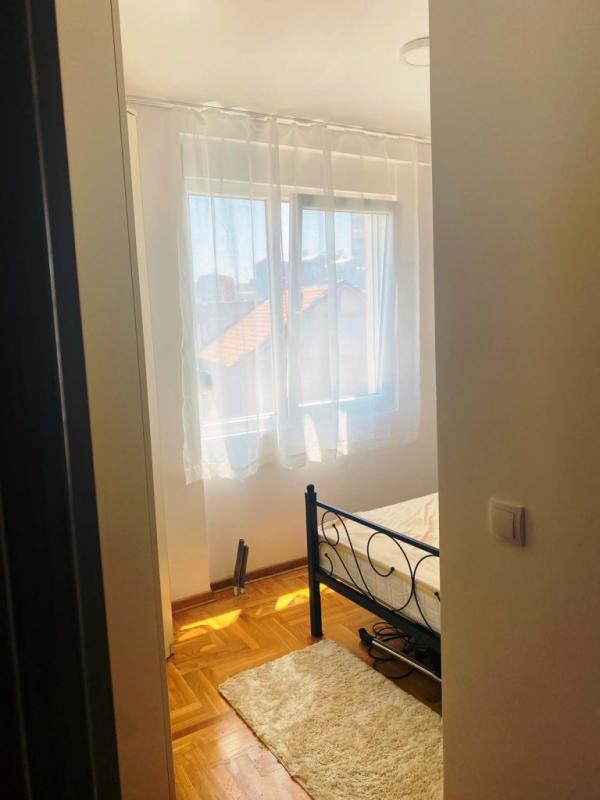 Slika 6 - Jednoiposoban stan sa garažom na keju