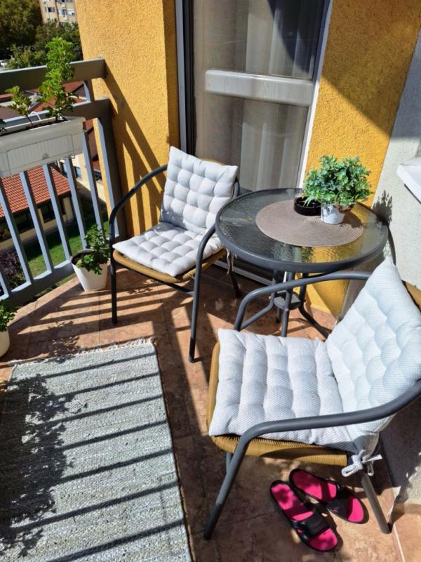 Slika 10 - Lux trosoban stan sa parking mestom kod Zone III