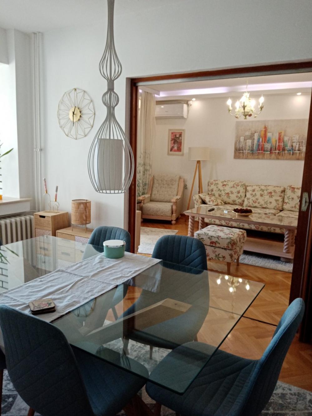 Slika 1 - Luksuzno namešten trosoban stan kod Pravnog fakulteta