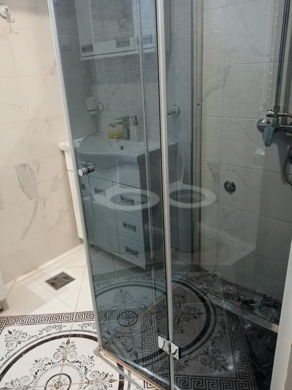 Slika 6 - Luksuzno namešten trosoban stan kod Pravnog fakulteta