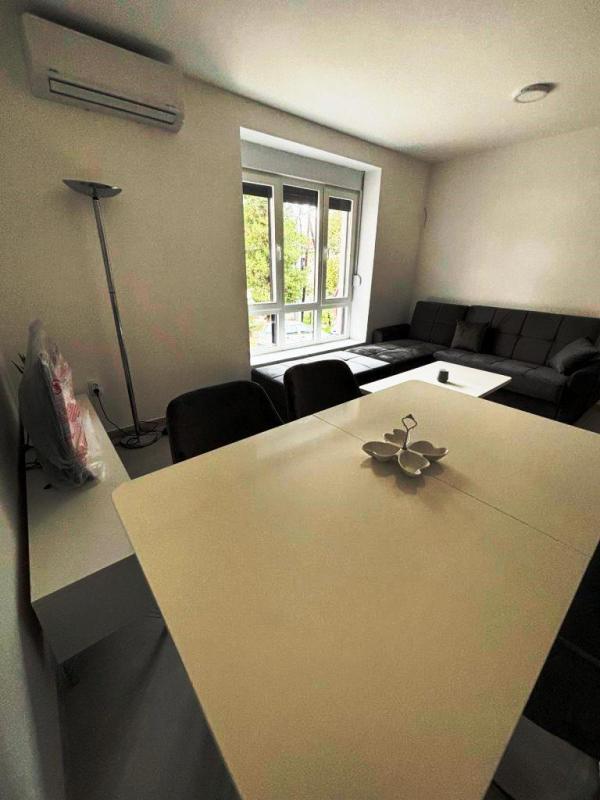 Slika 1 - Nov jednoiposoban stan sa parkingom, Crveni Pevac