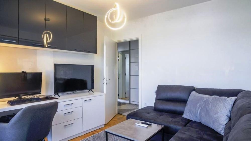 Slika 6 - Lux trosoban stan sa parkingom u podzemnoj garaži u blizini Delte