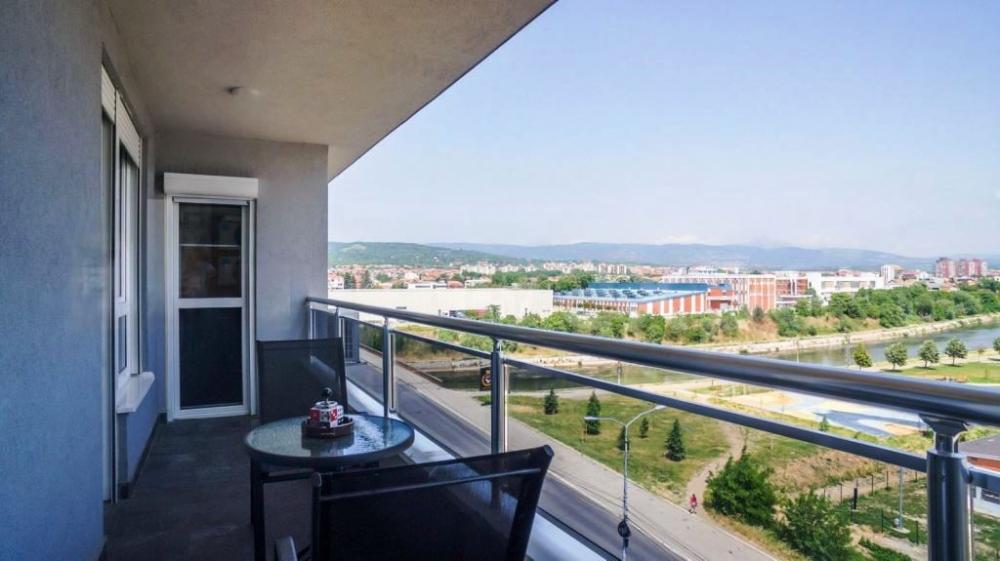 Slika 9 - Lux trosoban stan sa parkingom u podzemnoj garaži u blizini Delte