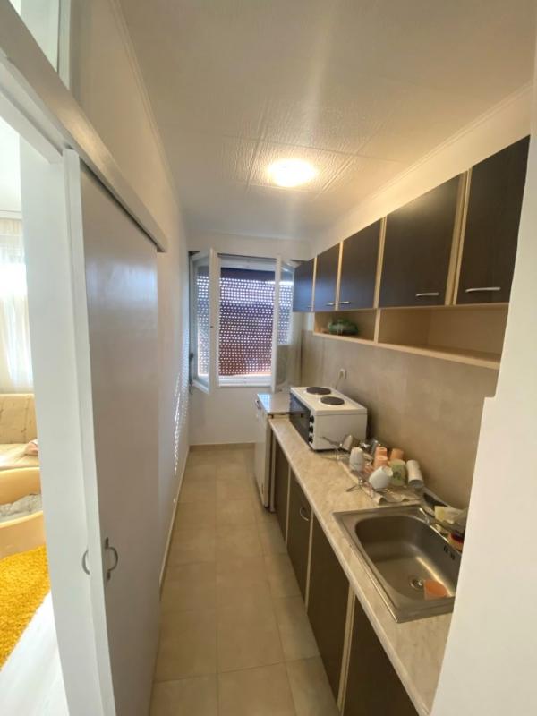 Slika 6 - Prostran jednosoban stan na Crvenom pevcu