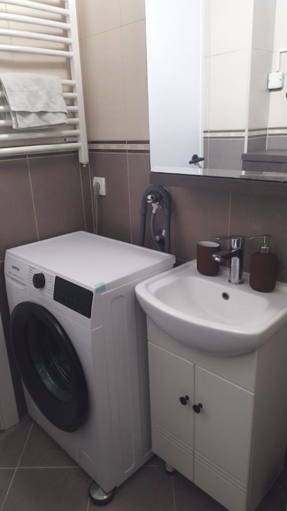 Slika 6 - Lep dvosoban stan u centru