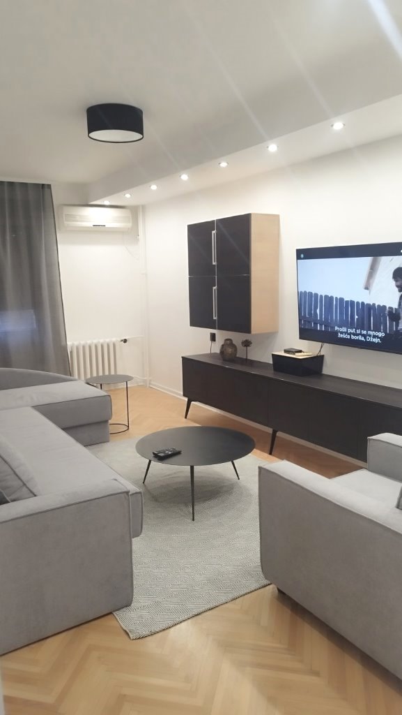 Slika 1 - Lep dvosoban stan u centru