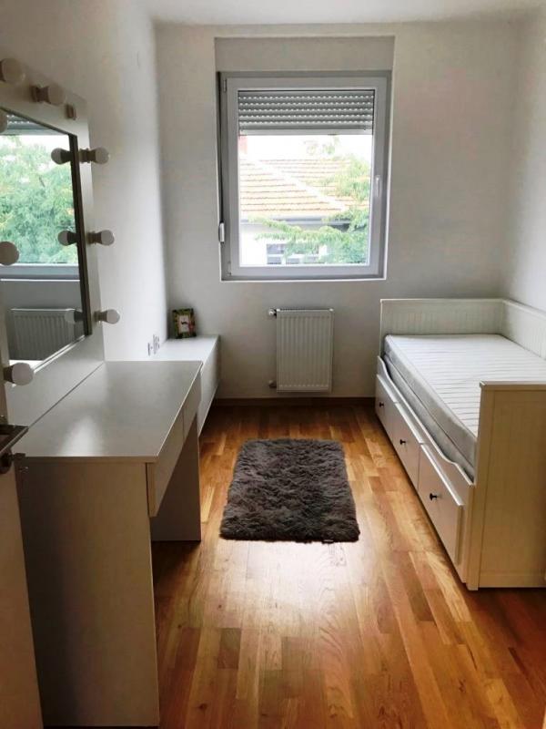 Slika 3 - Nov dvoiposoban stan, lepo opremljen, Durlan