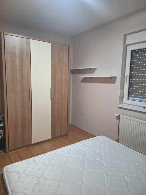 Slika 6 - Nov dvoiposoban stan na Crvenom pevcu