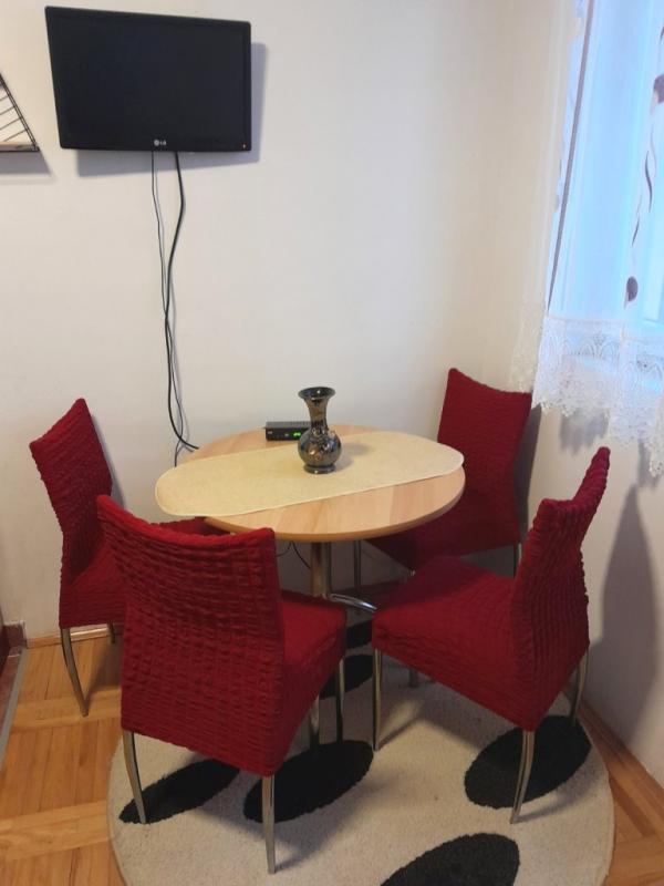 Slika 3 - Jednoiposoban stan kod Medicinskog fakulteta