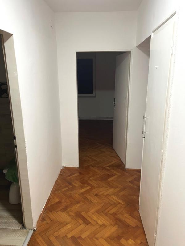 Slika 6 - Nenamešten trosoban stan na Čairu