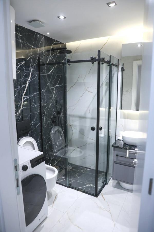 Slika 8 - Lux neuseljavan jednoiposoban stan na Bulevaru Nemanjića