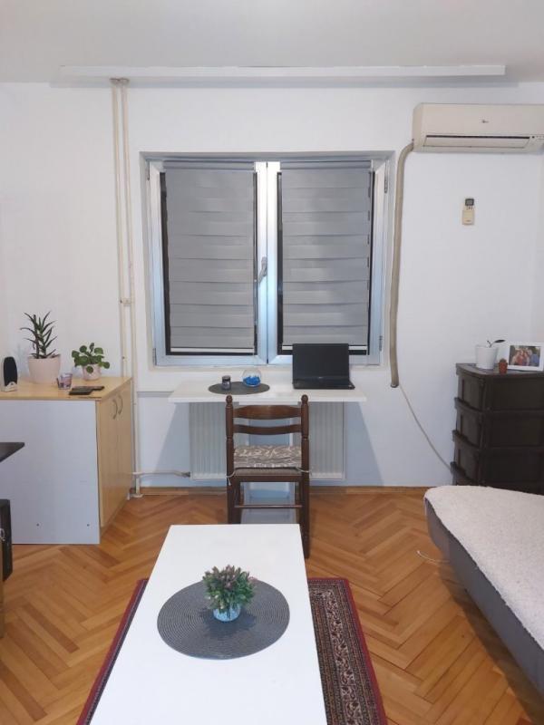 Slika 2 - Izdavanje stana, 24m2, Niš centar Niš