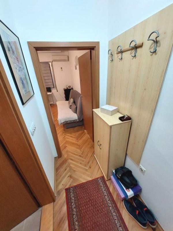 Slika 4 - Izdavanje stana, 24m2, Niš centar Niš