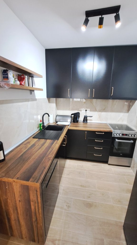 Slika 2 - Nov neuseljavan jednoiposoban stan sa parkingom u podzemnoj garaži, Pantelej