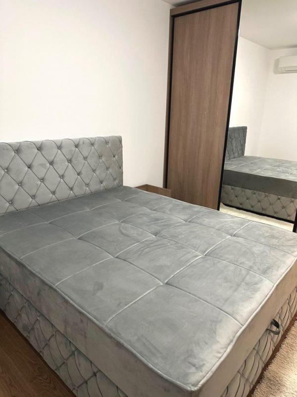 Slika 2 - Jednoiposoban stan sa parkingom u modernom stambenom kompleksu na Bulevaru Nemanjića