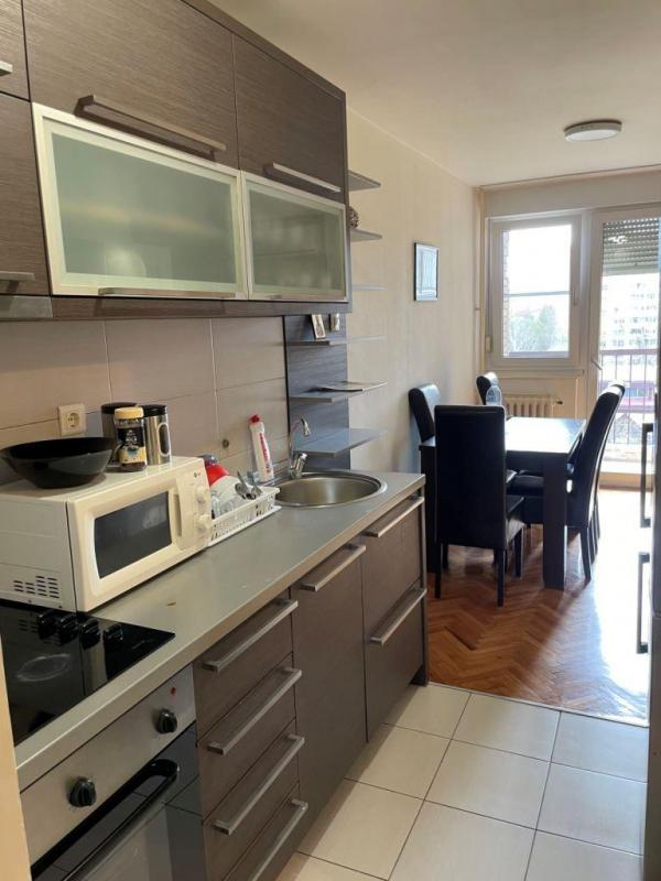 Slika 2 - Komforan jednoiposoban stan na Vizantijskom bulevaru