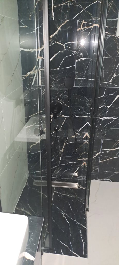 Slika 6 - Polunamešten dvoiposoban stan u novoj zgradi u blizini Delte