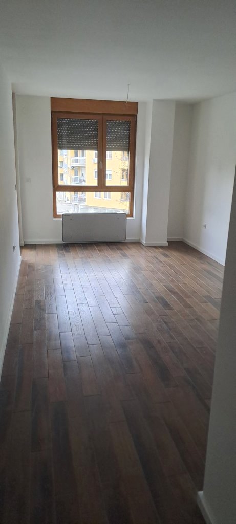 Slika 1 - Polunamešten dvoiposoban stan u novoj zgradi u blizini Delte