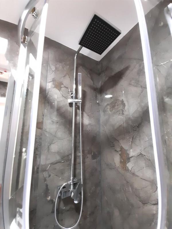 Slika 6 - Trosoban, 68m2, Niš centar Niš, sa terasom, ima lift