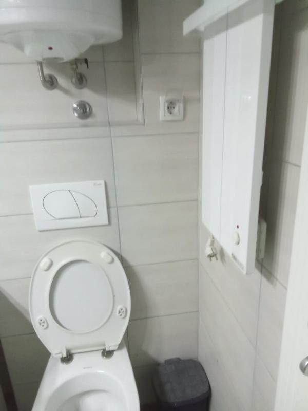 Slika 7 - Dvoiposoban stan u novijoj zgradi na Panteleju