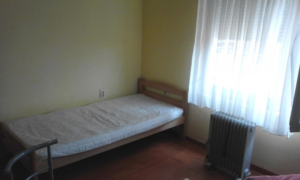 Slika 1 - Garsonjera na Crvenom pevcu