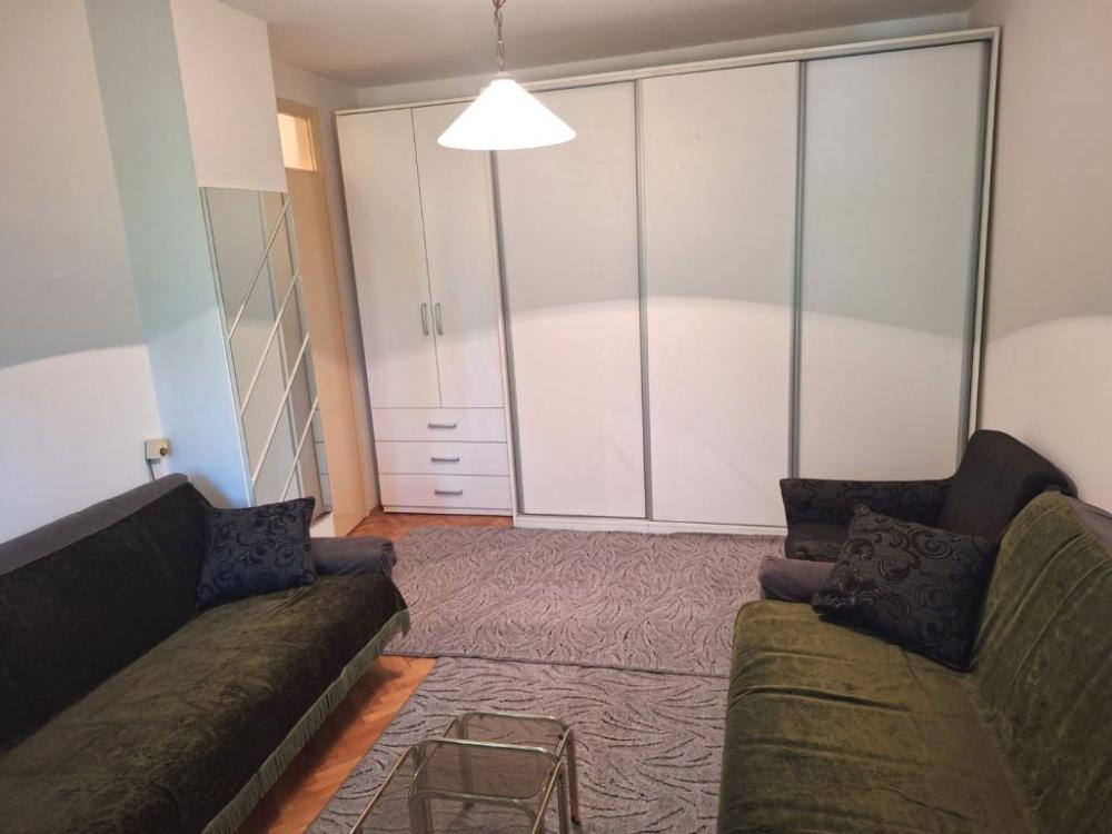 Slika 2 - Jednosoban stan kod Dušanovog bazara