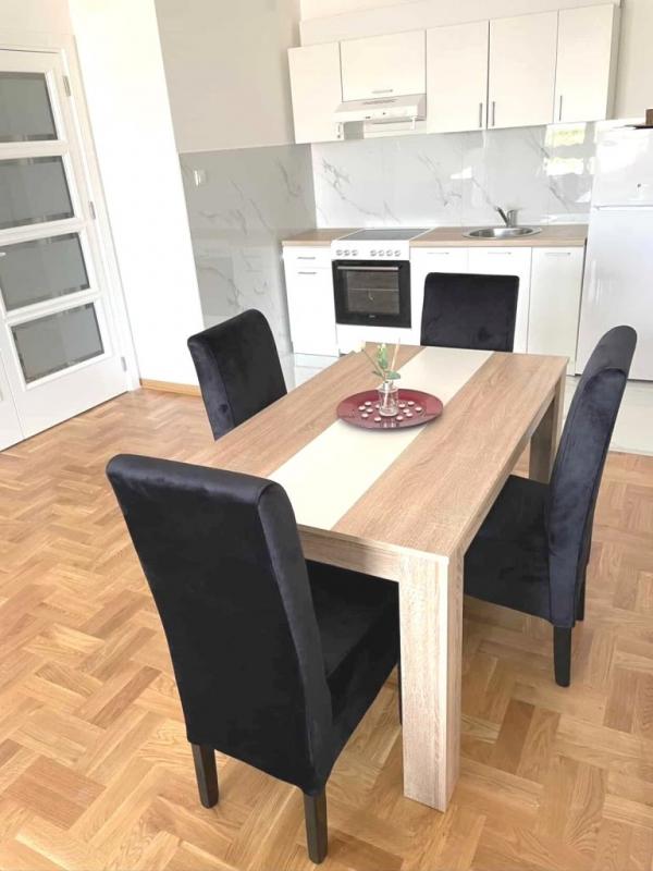 Slika 2 - Lep jednoiposoban stan u novoj zgradi na Paliluli