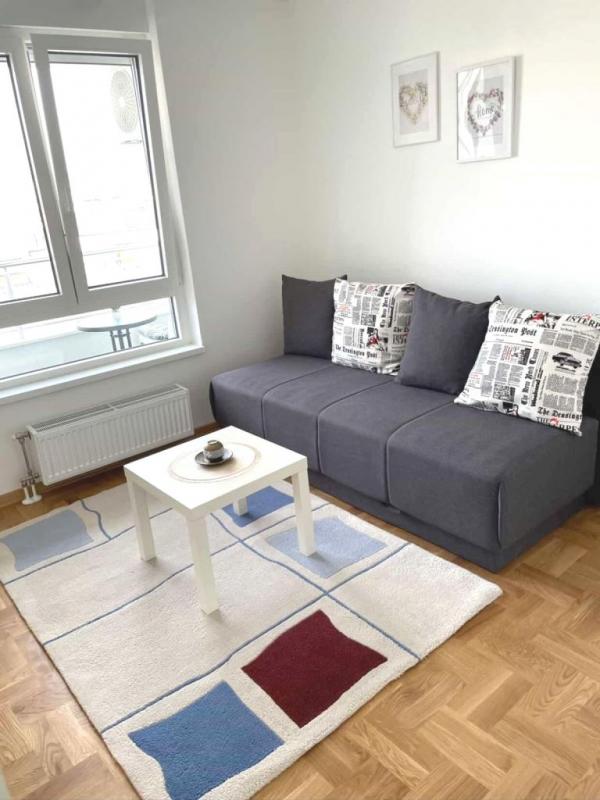 Slika 4 - Lep jednoiposoban stan u novoj zgradi na Paliluli