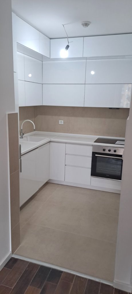 Slika 1 - Polunamešten dvoiposoban stan sa parkingom, Bulevar Nemanjića