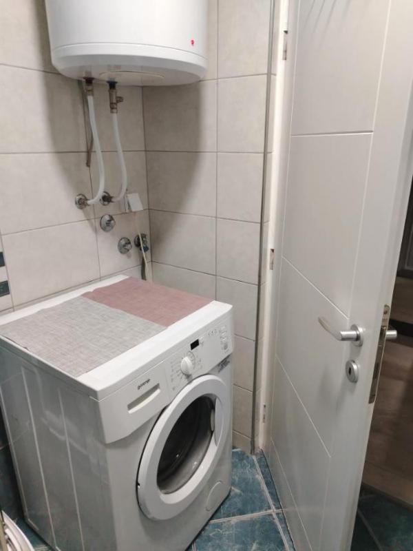 Slika 9 - Jednoiposoban stan na Bulevaru Nemanjića