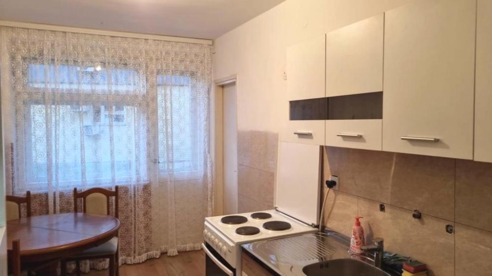 Slika 2 - Dvosoban stan sa parkingom u centru