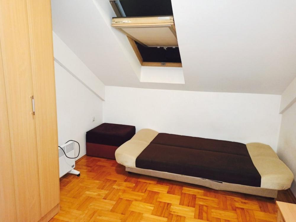 Slika 4 - Jednoiposoban stan na Panteleju