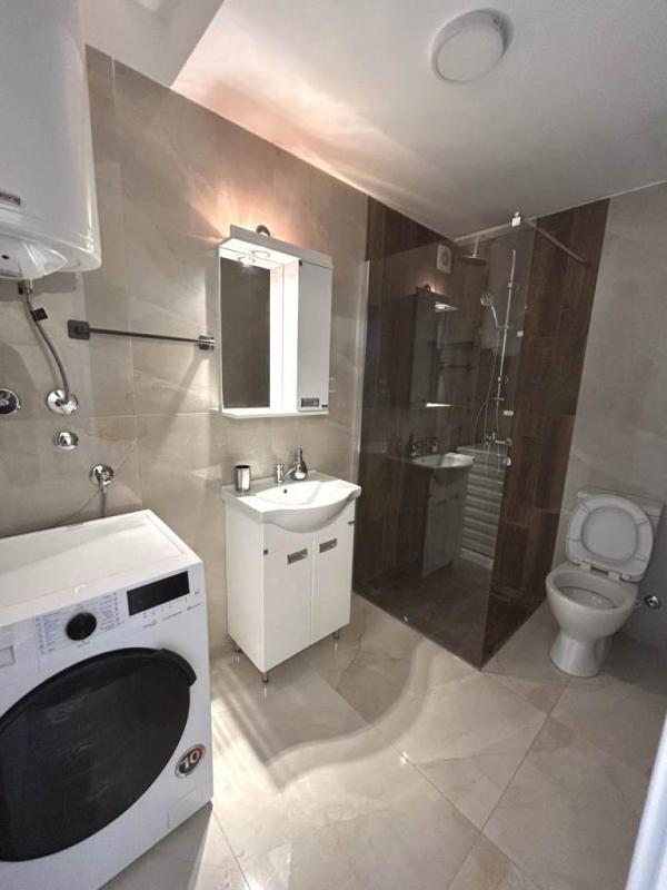 Slika 7 - Lux neuseljavan dvoiposoban stan kod Palilulske pijace