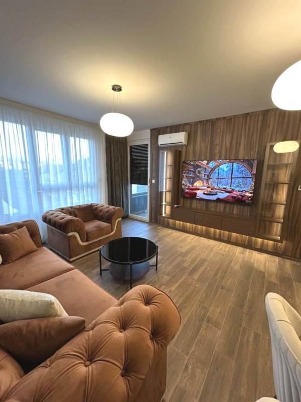 Glavna slika -Lux neuseljavan dvoiposoban stan kod Palilulske pijace