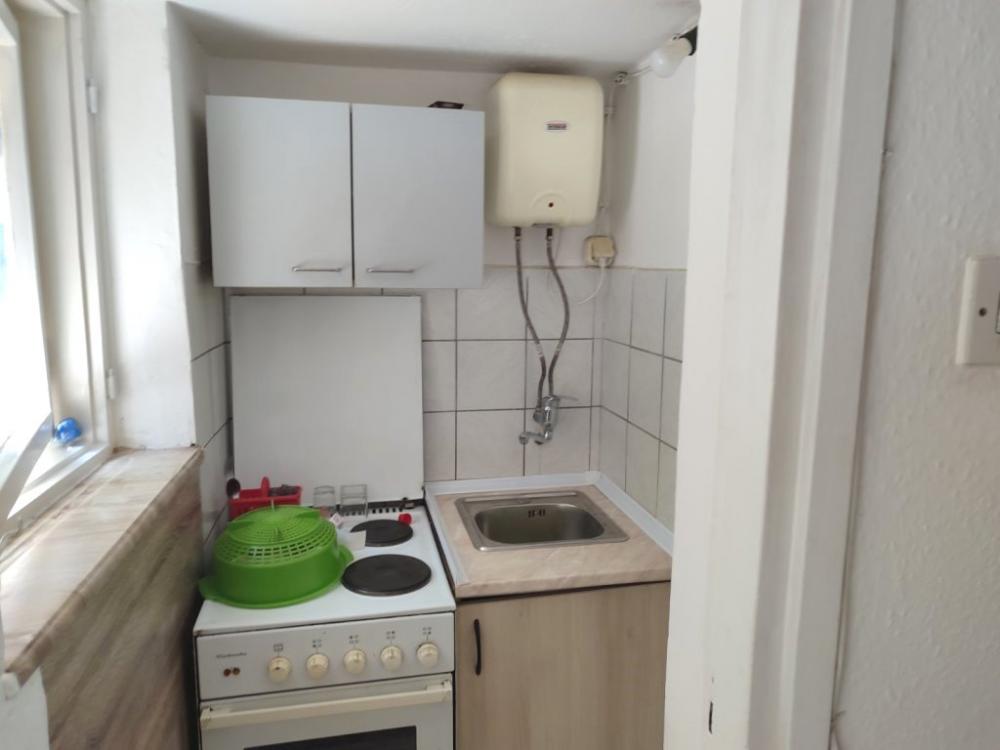 Slika 2 - Dvosoban stan kod Vojne bolnice