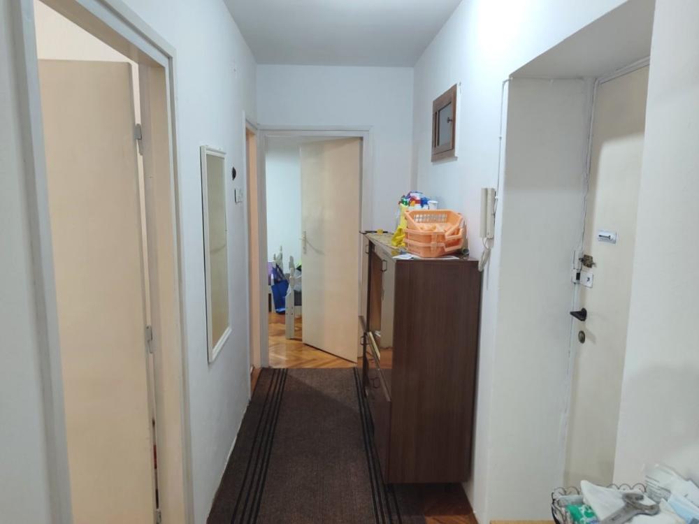 Slika 7 - Dvosoban stan kod Vojne bolnice