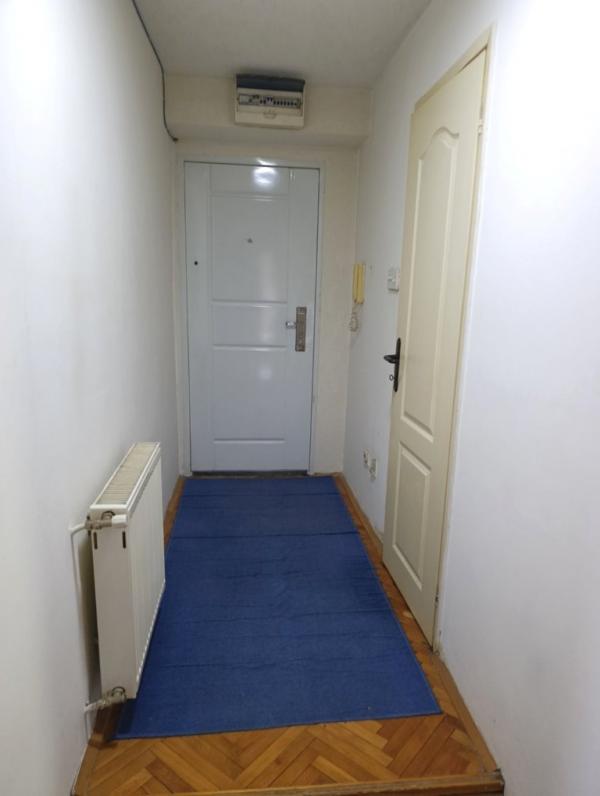 Slika 6 - Jednoiposoban stan na Bulevaru Nemanjića