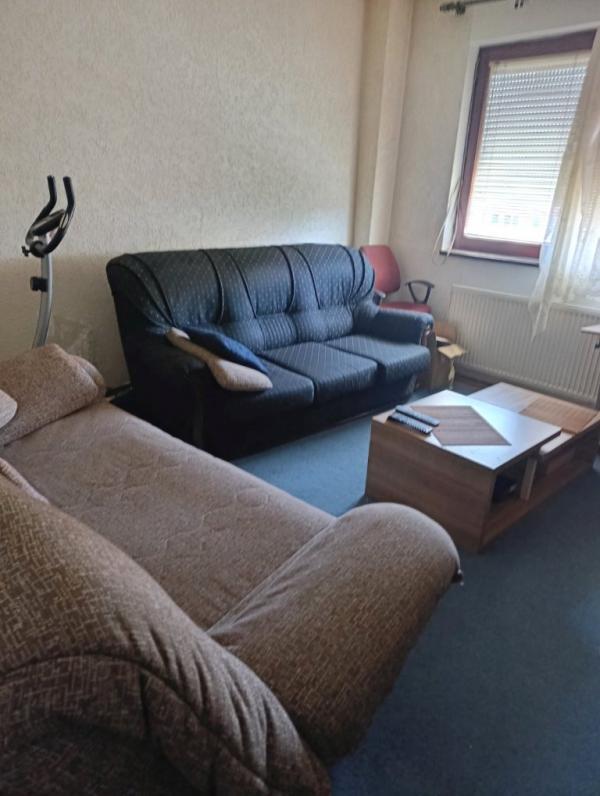 Glavna slika -Jednoiposoban stan na Bulevaru Nemanjića