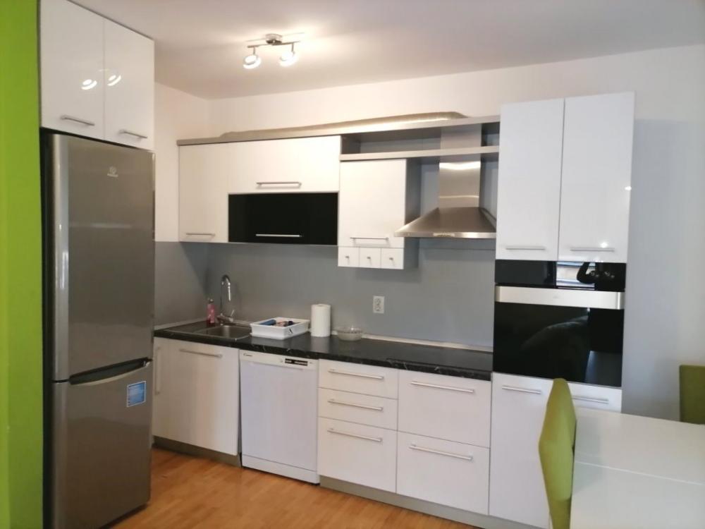 Slika 3 - Lep dvoiposoban stan kod Pravnog fakulteta