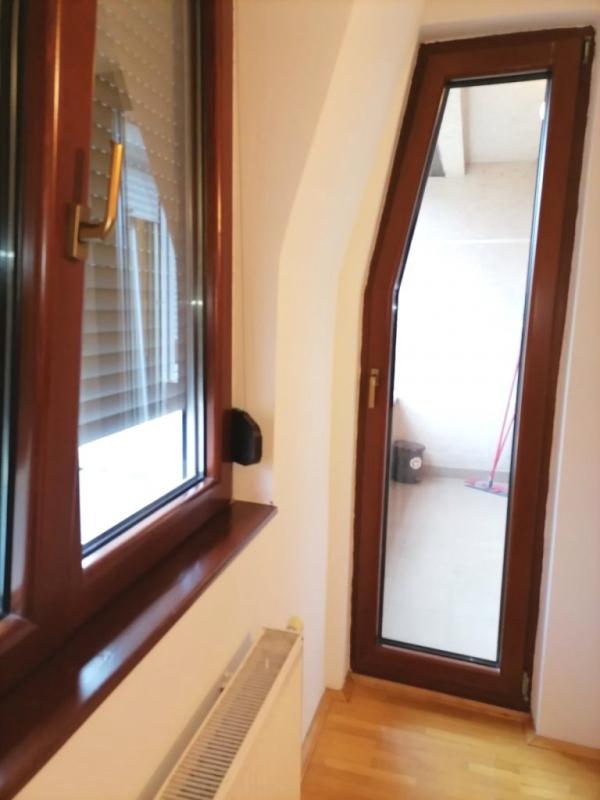 Slika 8 - Lep dvoiposoban stan kod Pravnog fakulteta