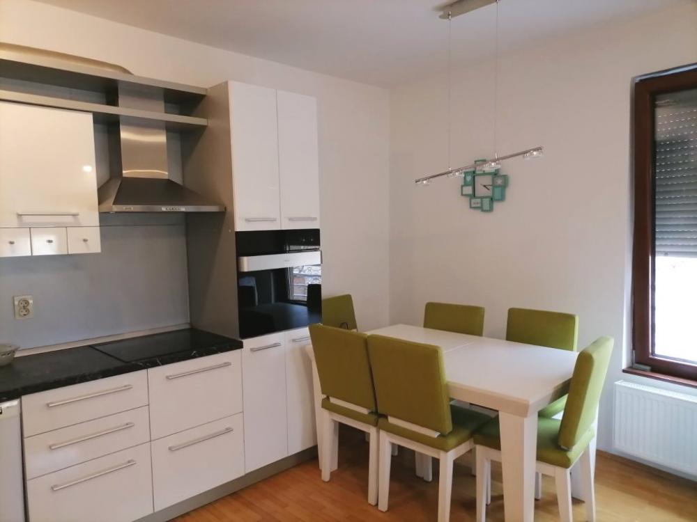 Slika 4 - Lep dvoiposoban stan kod Pravnog fakulteta