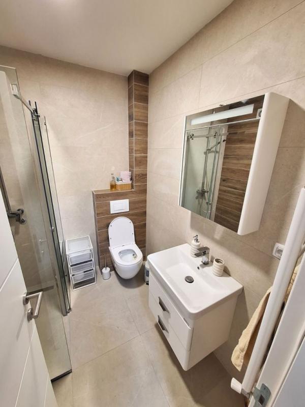 Slika 6 - Jednoiposoban, 45m2, Niš centar Niš, sa terasom, ima lift