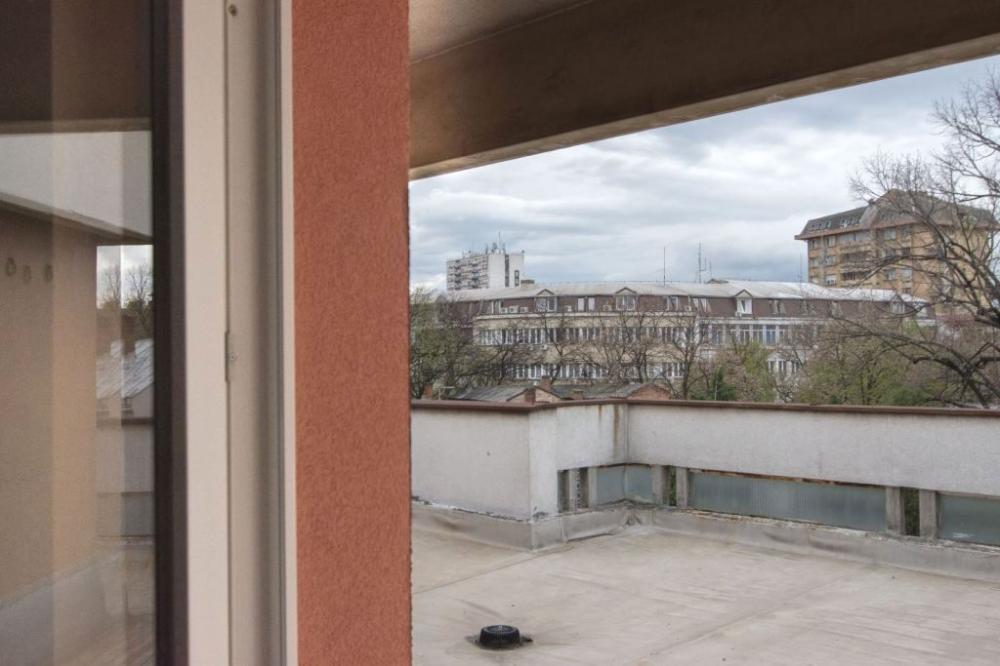 Slika 9 - Jednoiposoban, 47m2, Narodno pozorište Niš