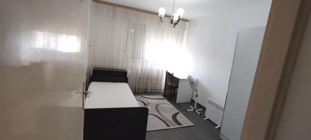 Slika 8 - Trosoban, 350m2, Niš centar Niš, sa terasom, ima lift