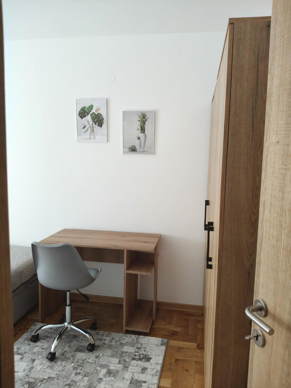 Slika 3 - Lep dvoiposoban stan kod Kliničkog centra