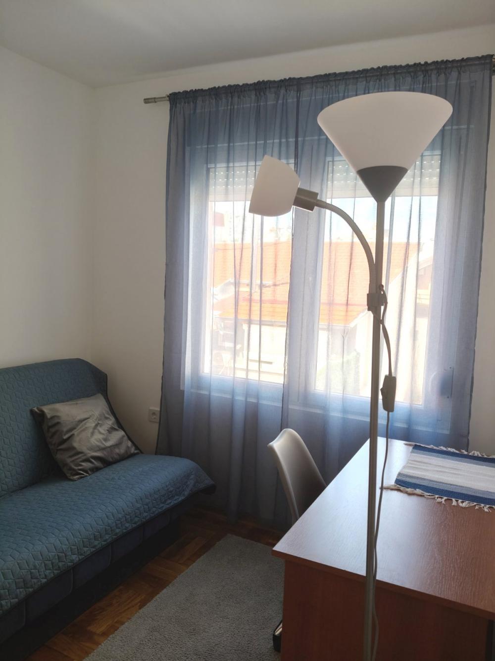 Slika 2 - Lep dvoiposoban stan kod Kliničkog centra