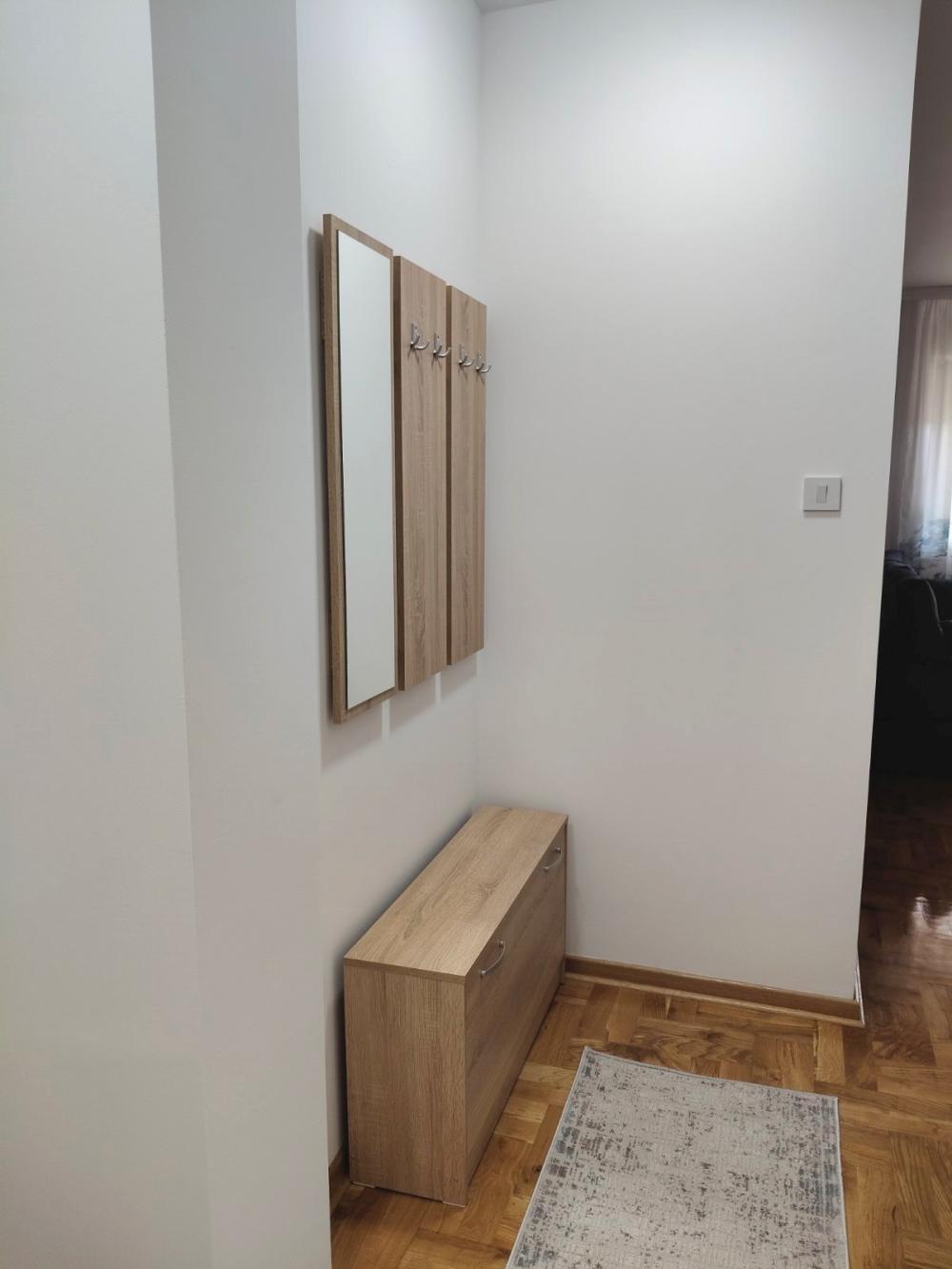 Slika 6 - Lep dvoiposoban stan kod Kliničkog centra