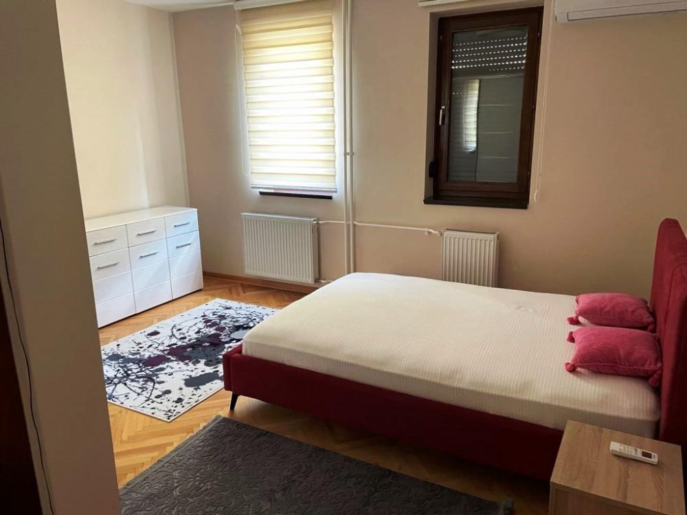 Slika 6 - Luksuzno opremljen trosoban stan u naselju Stevan Sinđelić