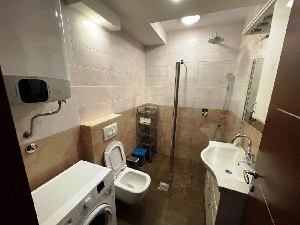 Slika 11 - Luksuzno opremljen trosoban stan u naselju Stevan Sinđelić